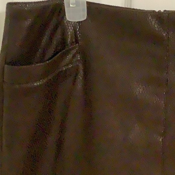 RUBY RD. Dark brown faux leather straight skirt, size 14 - Picture 2 of 6